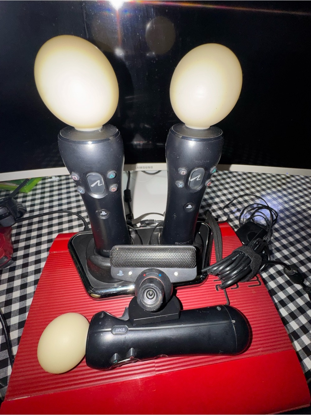 Sony PS3 Black Motion PlayStatControllers with Cream Tracking Spheres and Camera